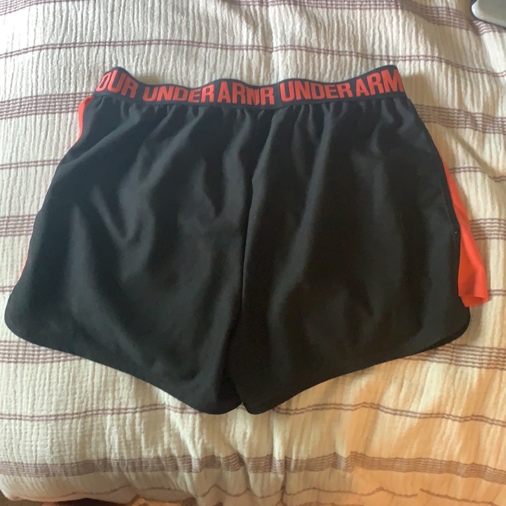 Shorts - Picture 3 of 3